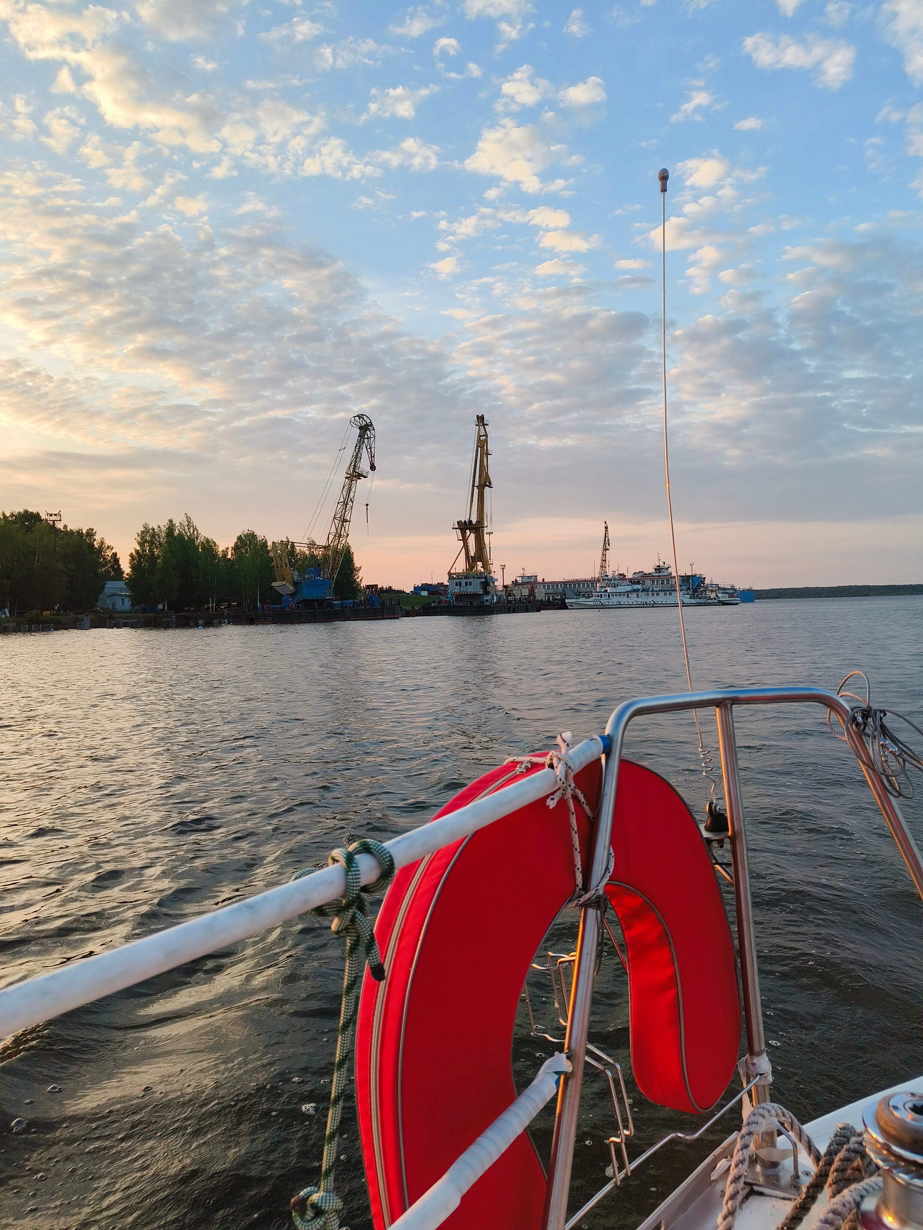 Фото Домик в лесу.76