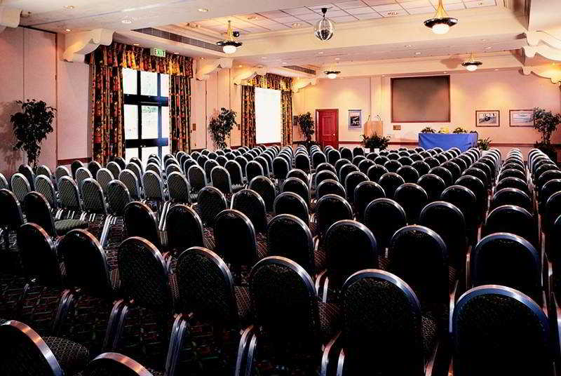 Фото Mercure Dartford Brands Hatch Hotel & SPA