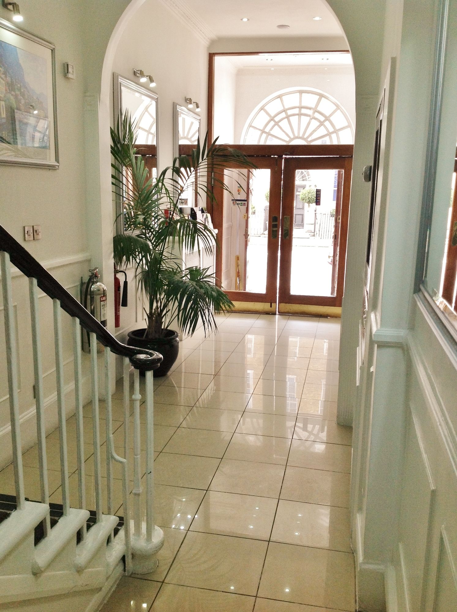 Фото London Continental Hotel