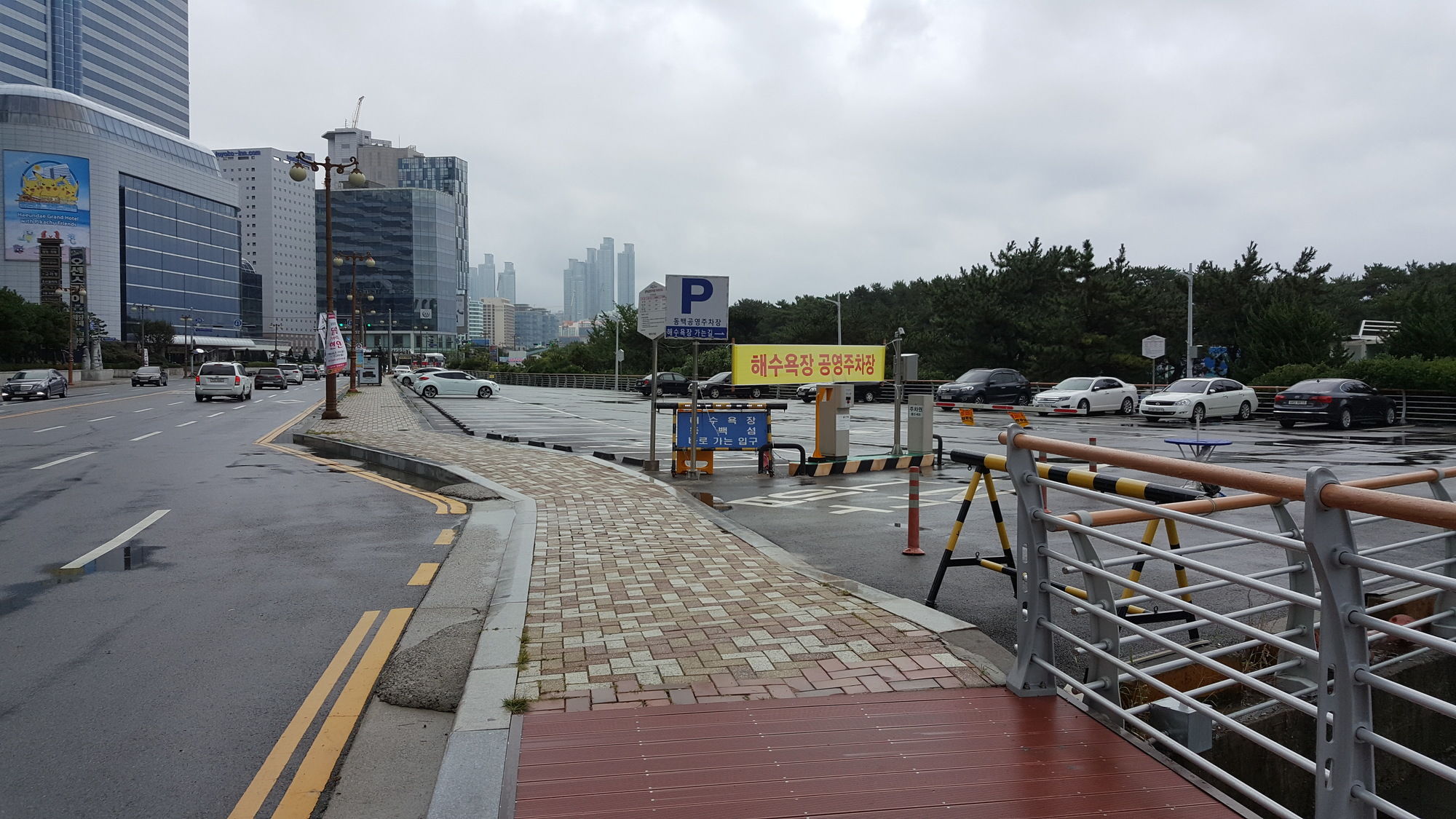 Фото Dongbaekseom Guesthouse - Hostel