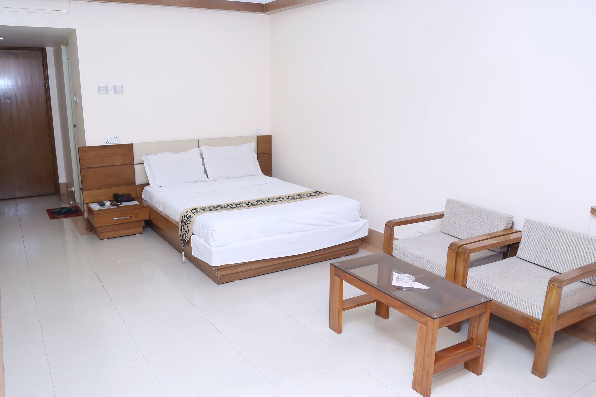 Фото Hotel Garden Inn