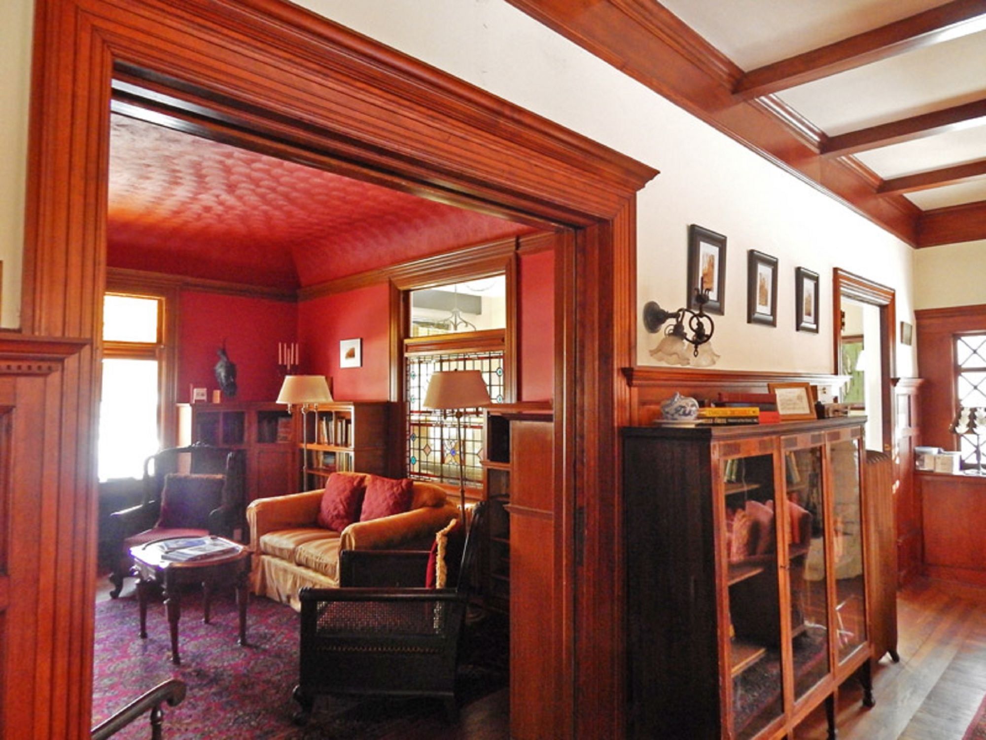 Фото Manor House Inn