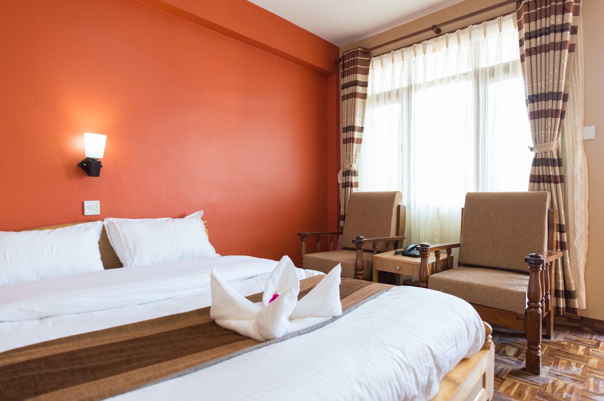 Фото Hotel Khangsar