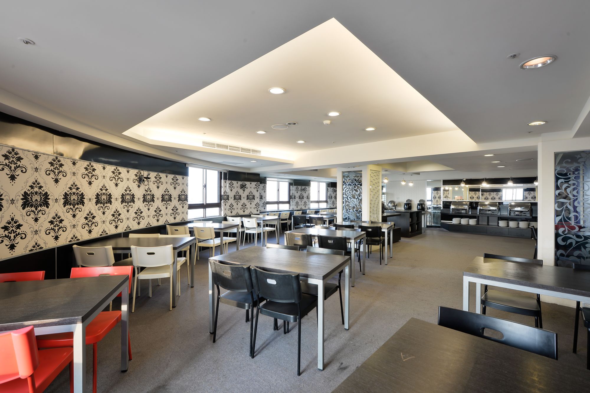 Фото Taichung One Chung Hotel