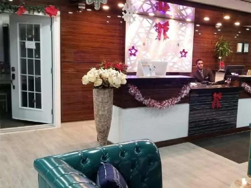 Фото Baymont by Wyndham Montreal Airport