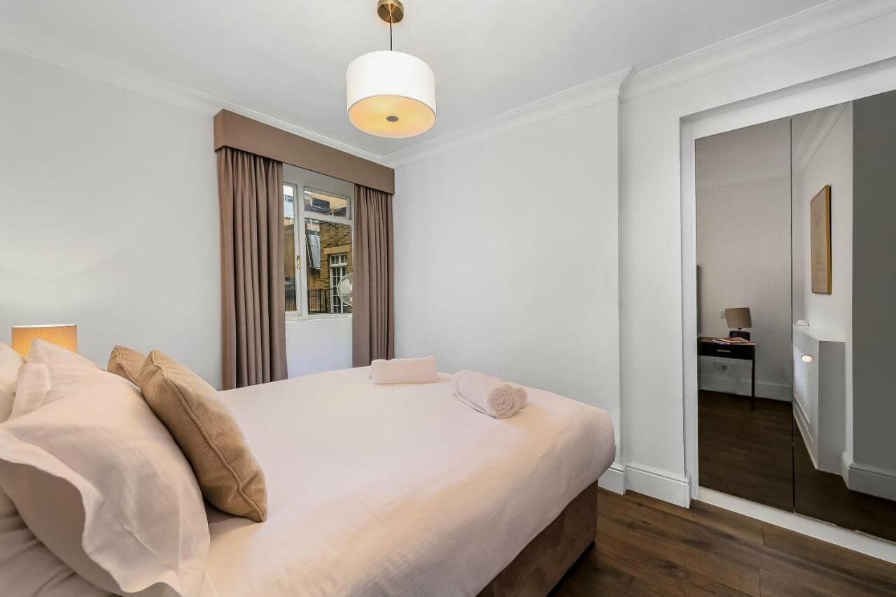 Фото 10 Curzon Street Apartments by Mansley