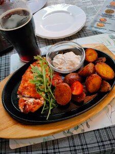 Seven Fridays (Ulyanovsk, Inzenskaya Street, 3) ، مقهى