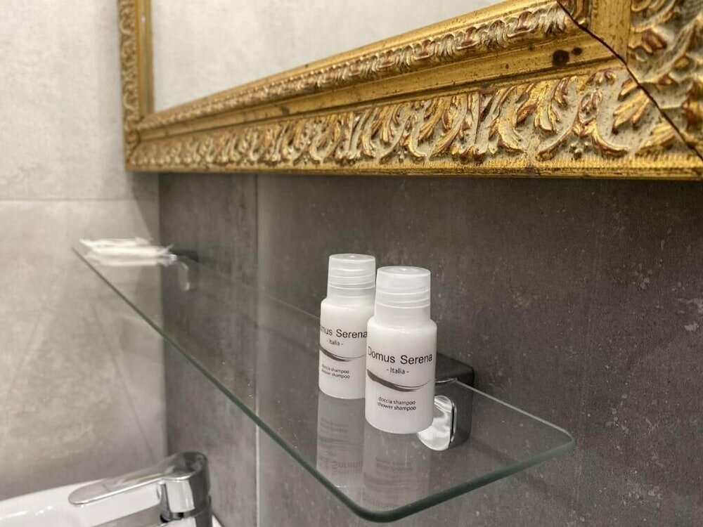 Фото Piazza Bovio 22