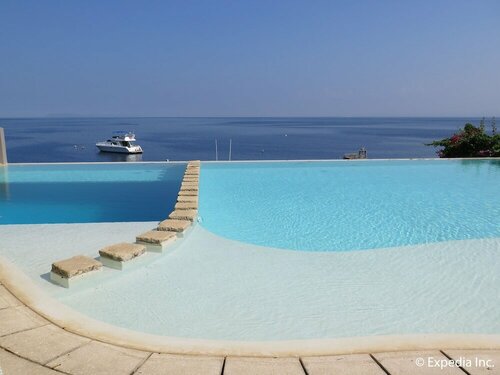 Гостиница Aiyanar Beach and Dive Resort