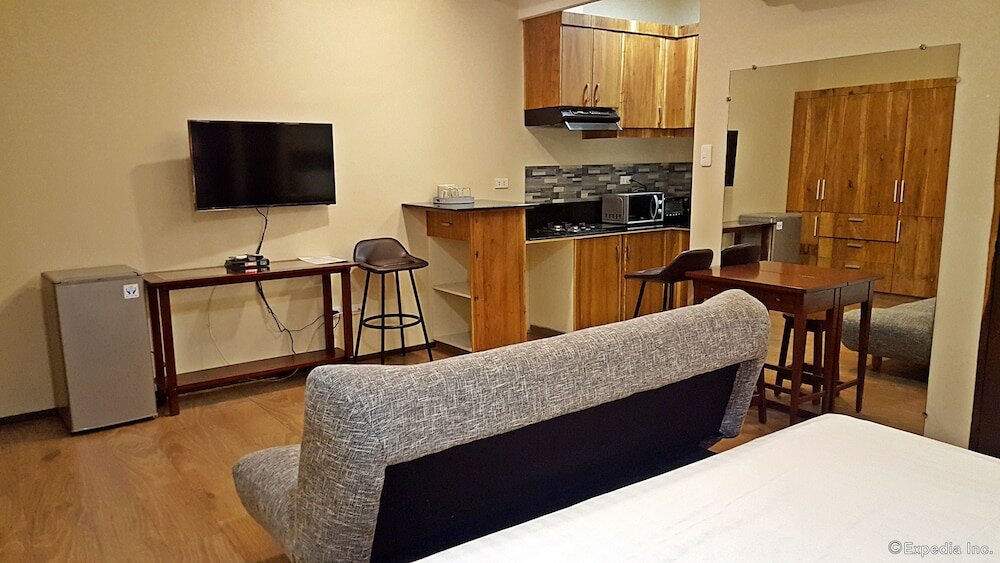 Фото Golden Gate Suites