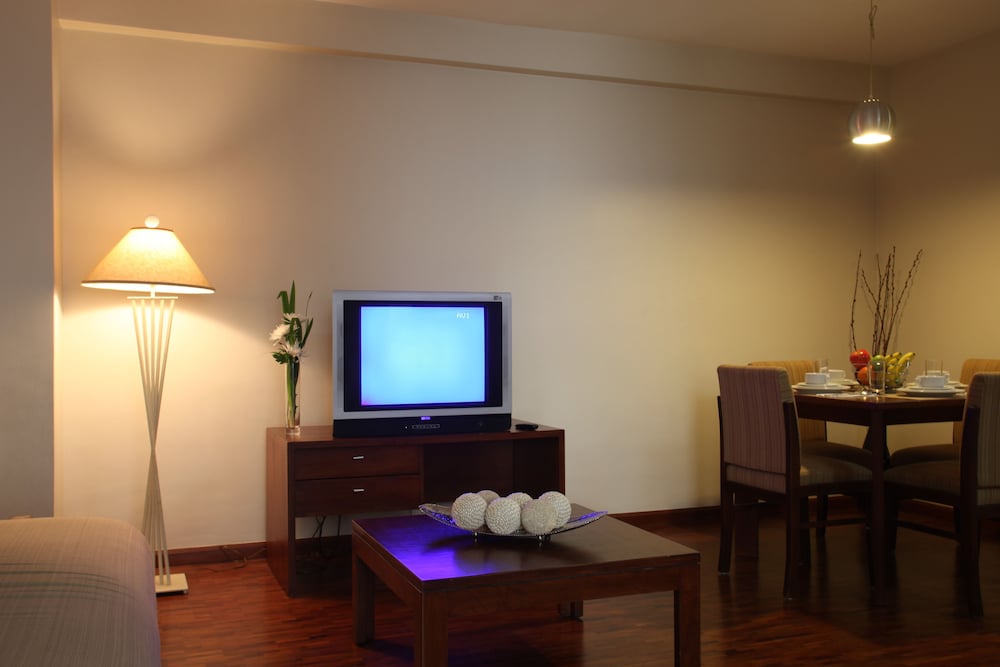 Фото Amorsolo Mansion