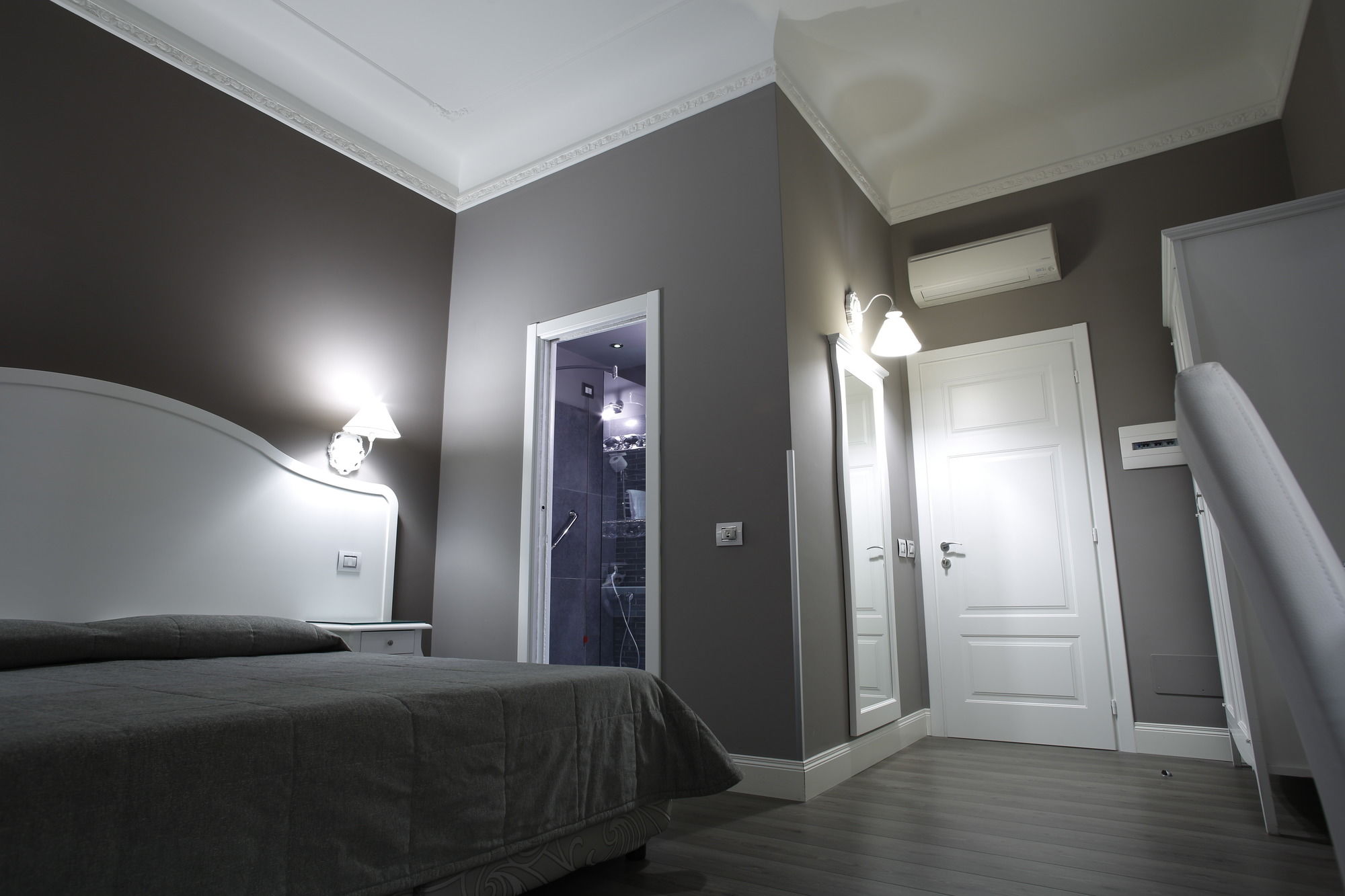 Фото Domus Castrense