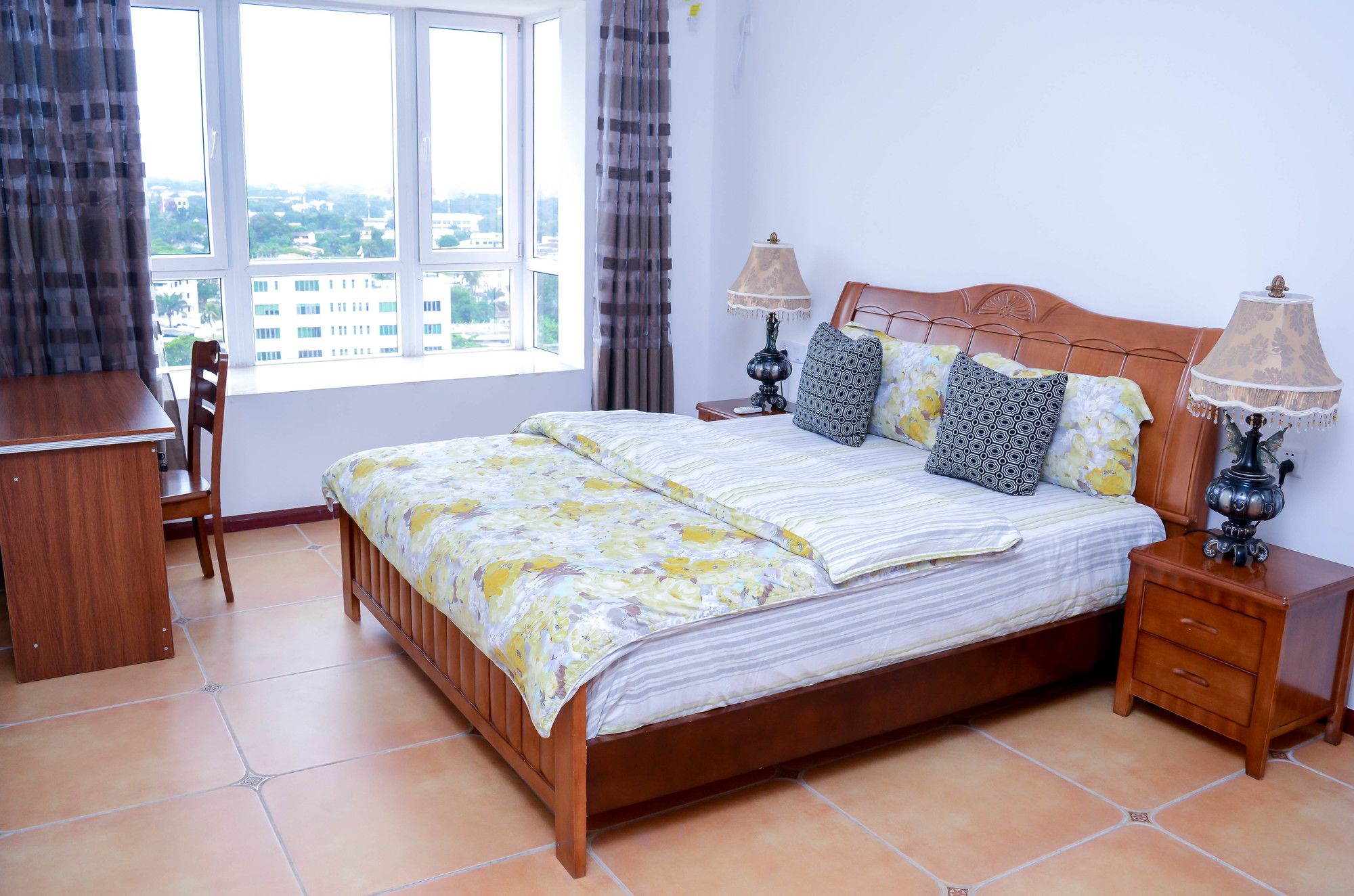 Фото Chateau Towers Hotel Apartment