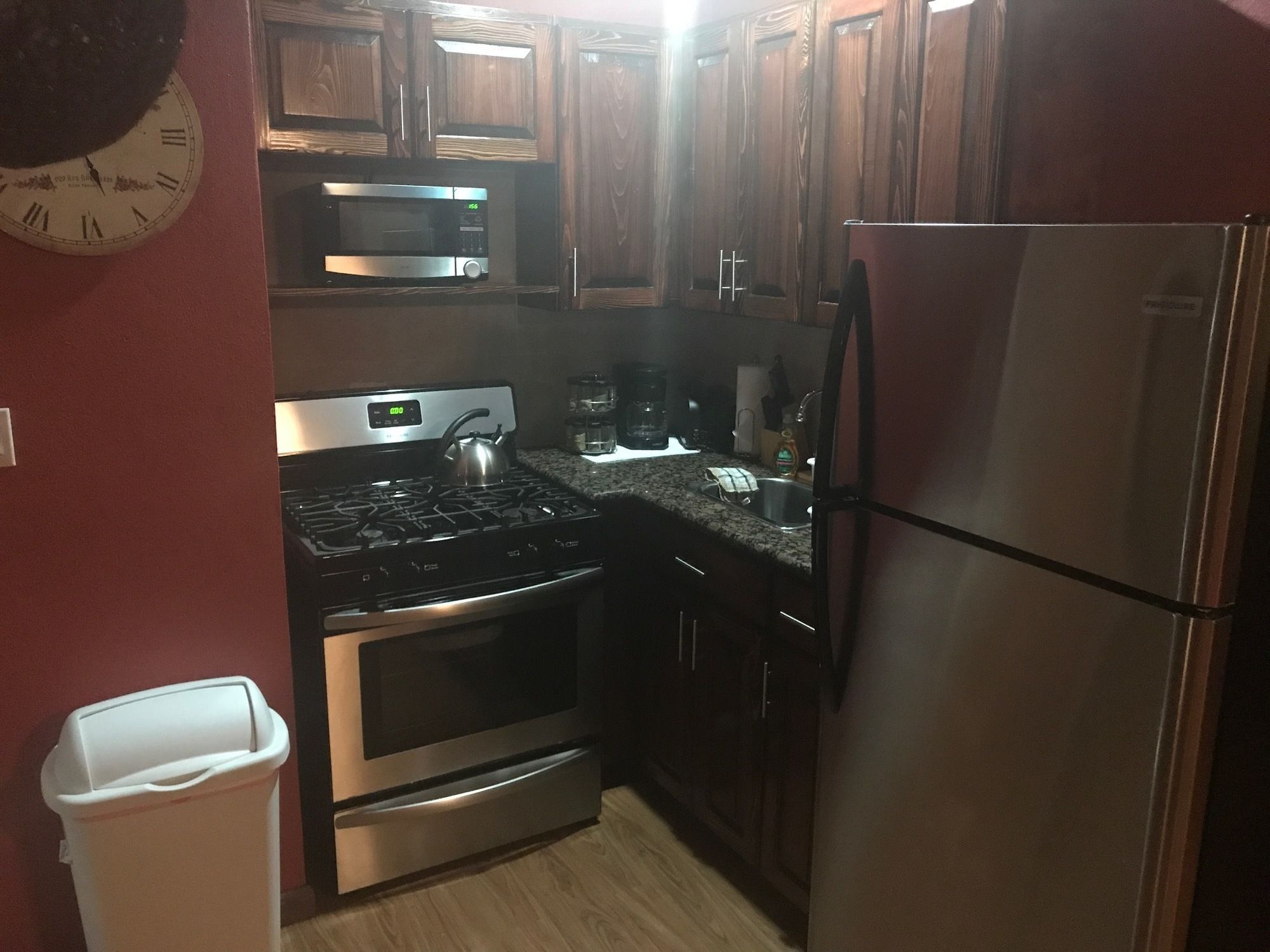 Фото Brownstone Sea Beach