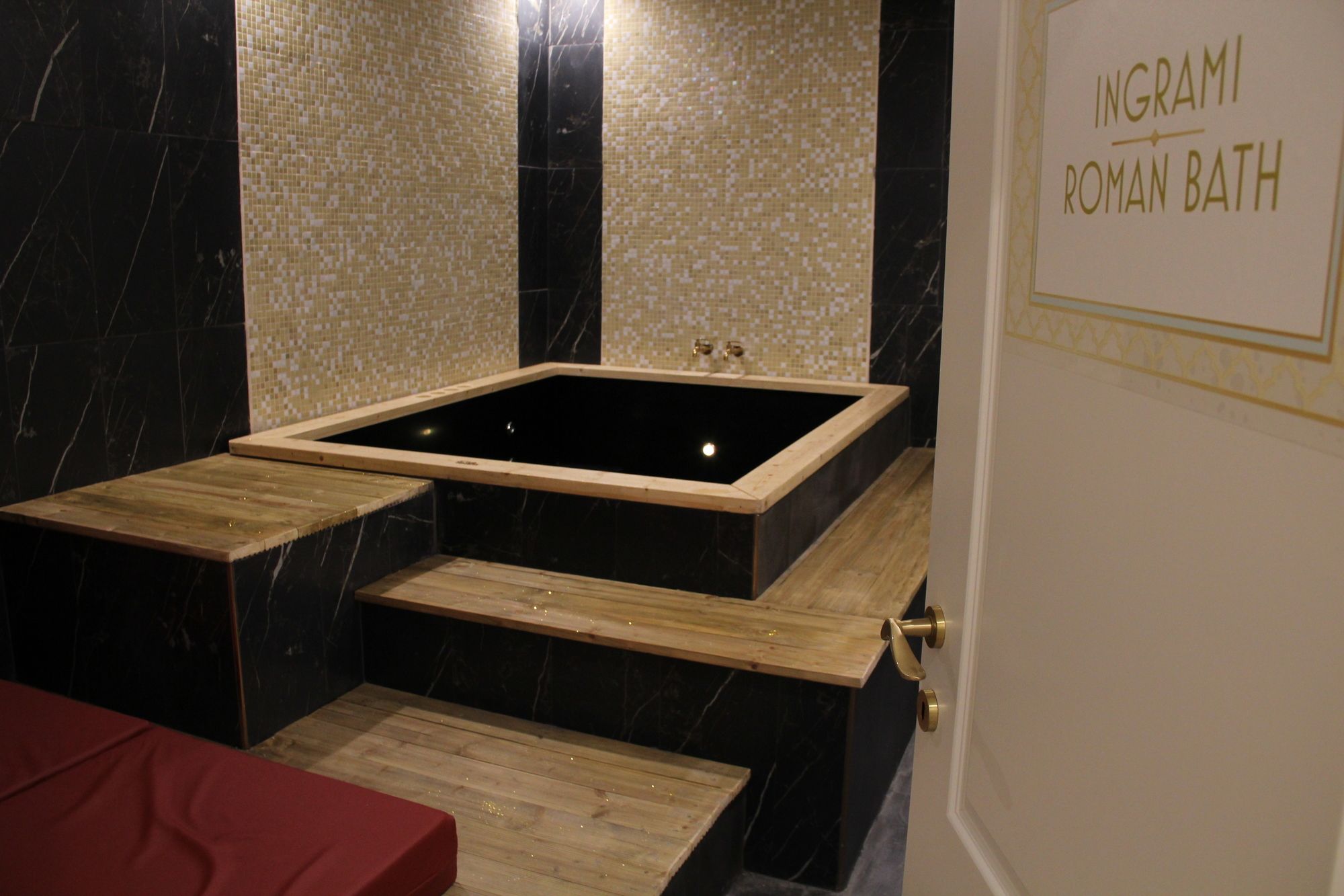 Фото Ingrami Suites