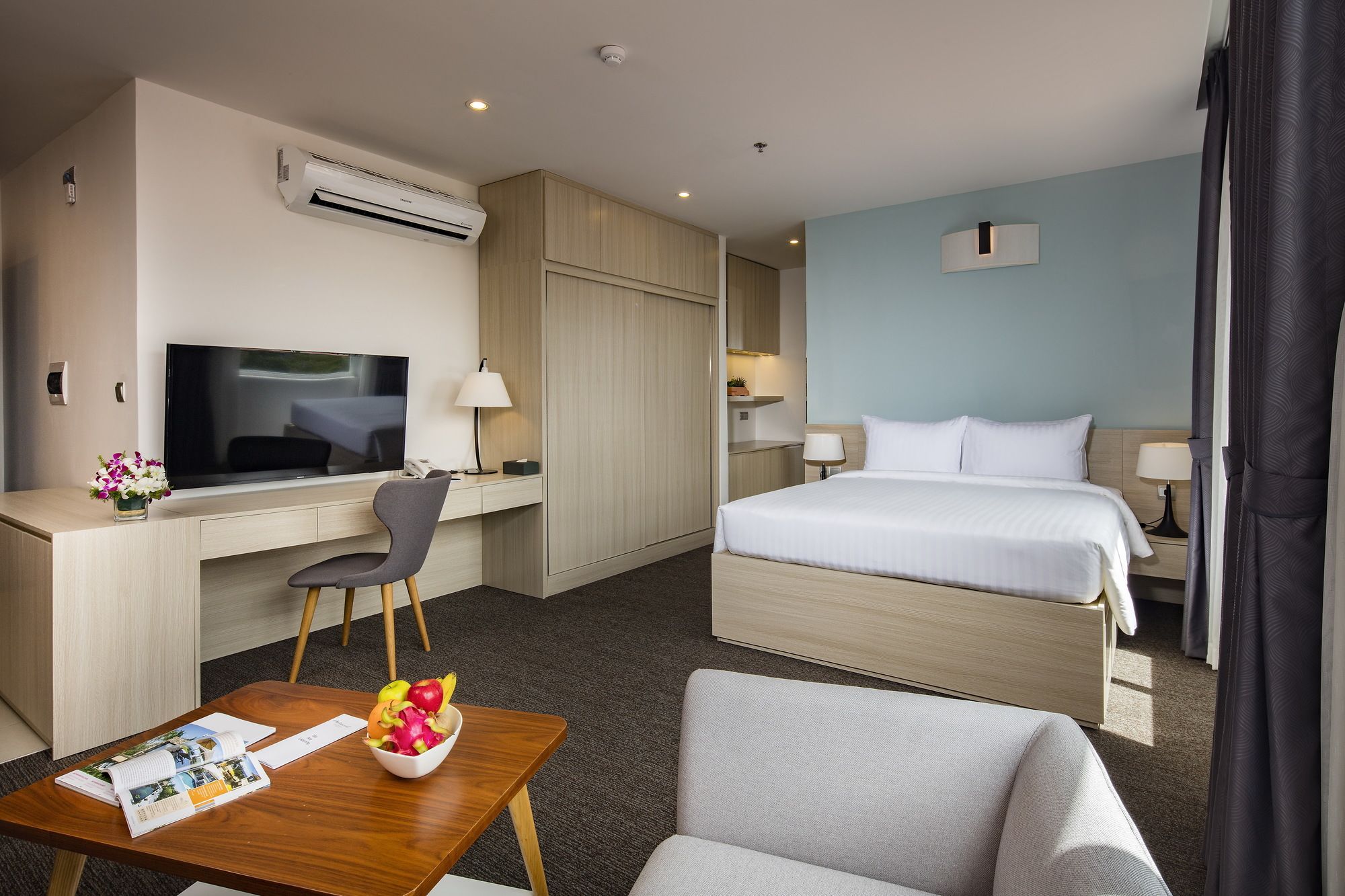 Фото отеля 2