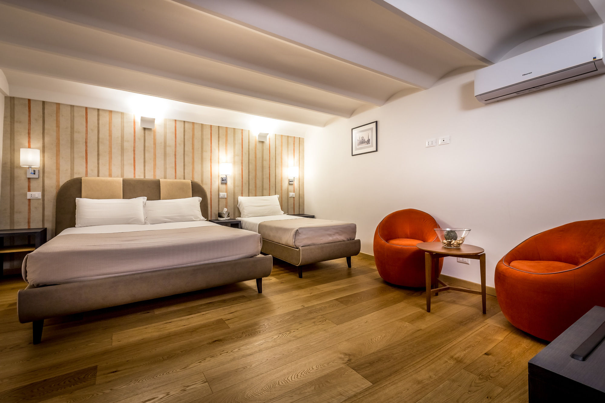 Фото Martelli 6 Suites And Apartments