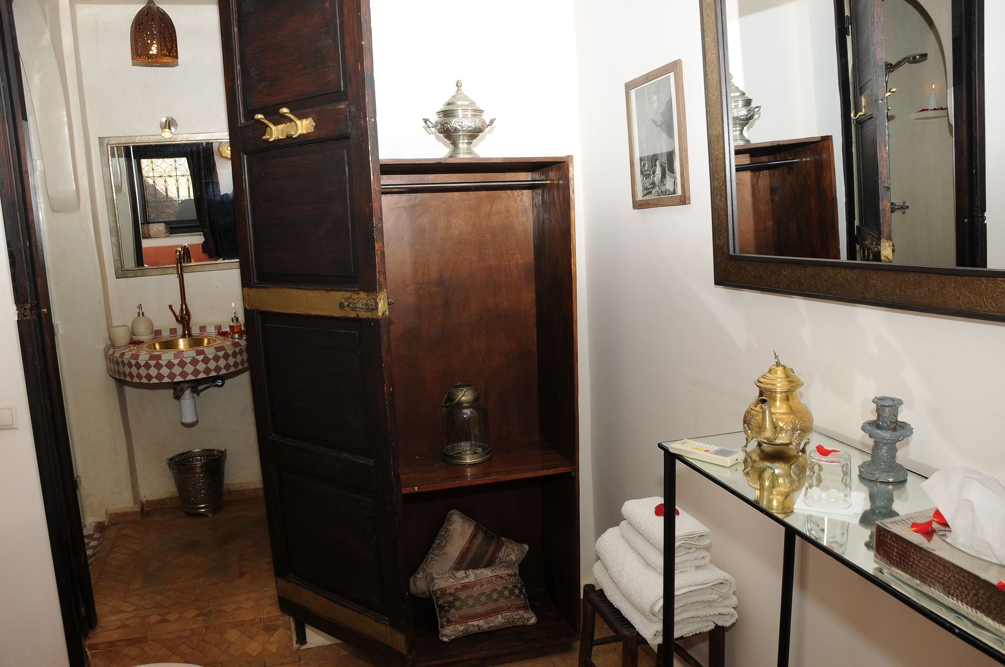 Фото Riad Haraka