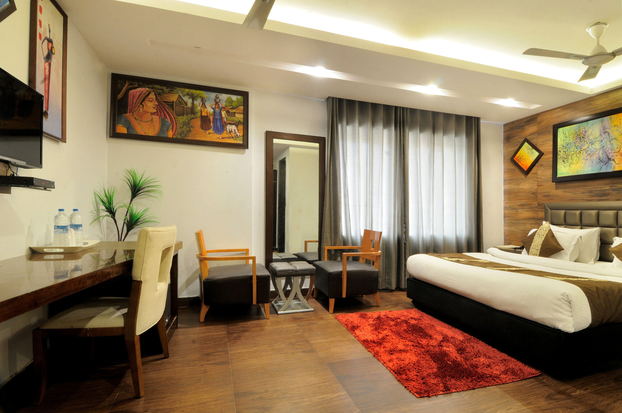 Фото Check In Room Chuna Mandi