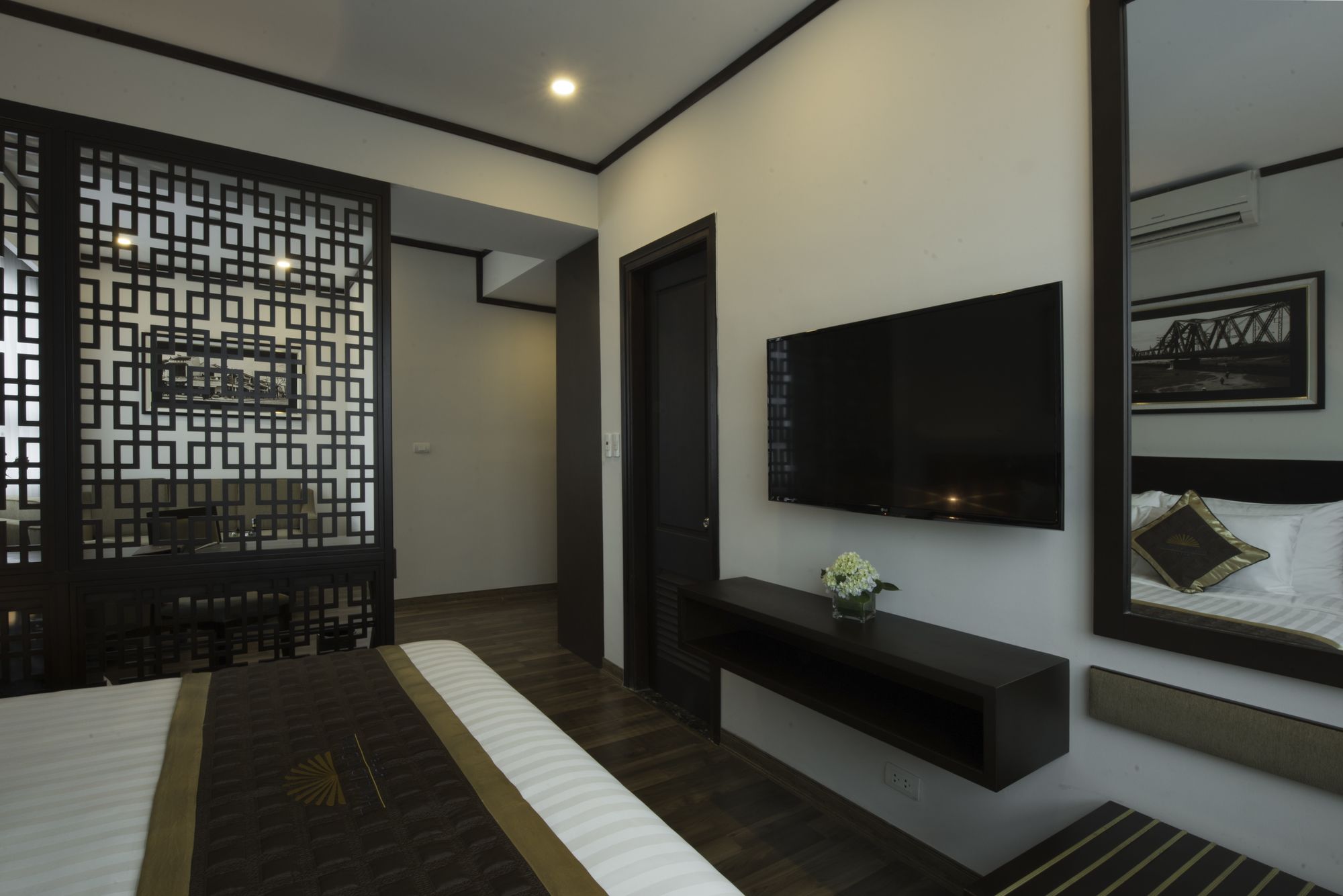 Фото Thang Long Opera Hotel