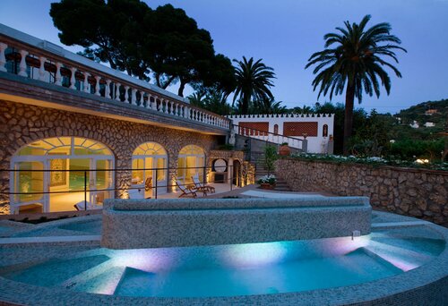 Гостиница Grand Hotel Quisisana в Капри