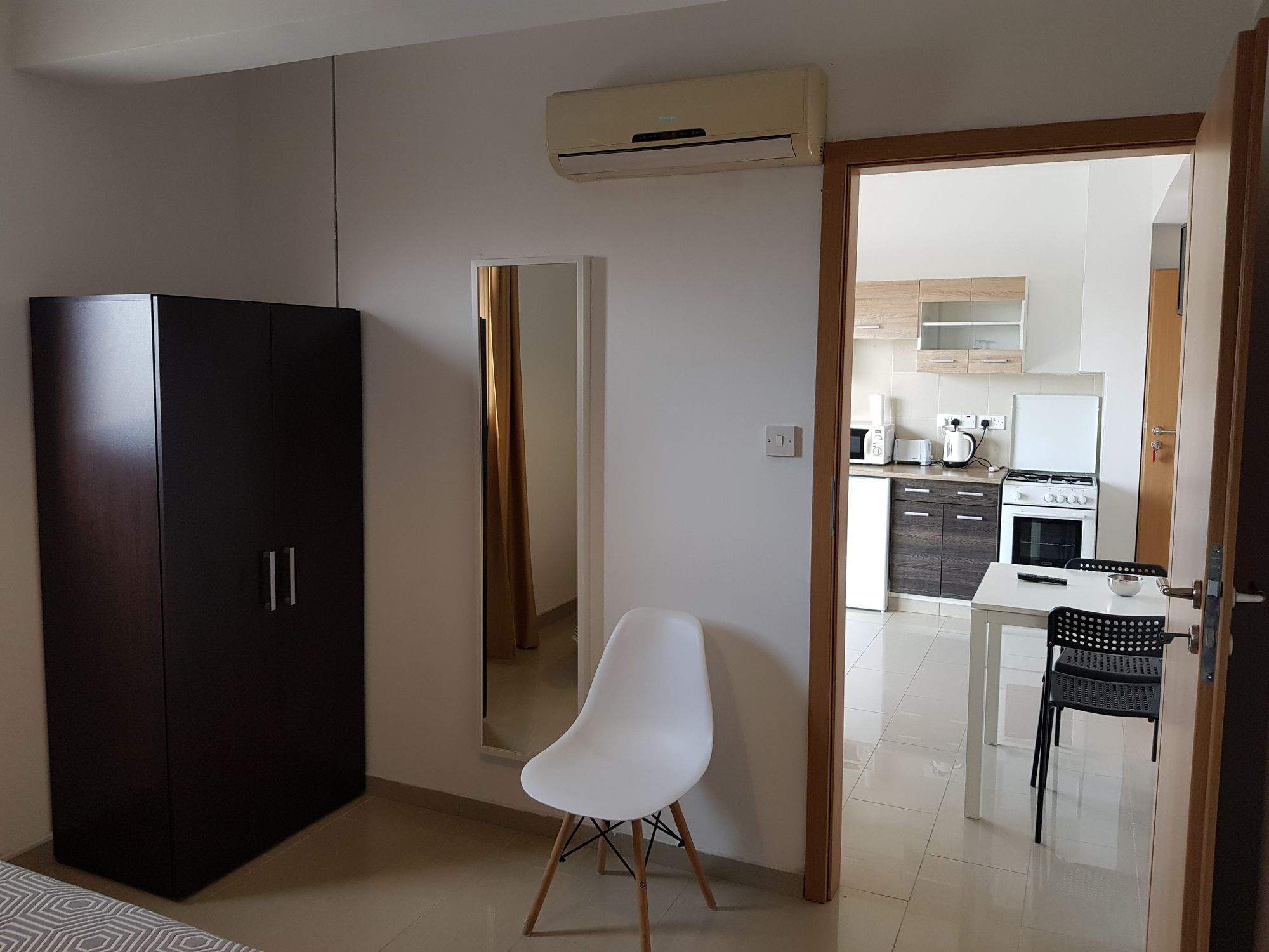 Фото Valentinos Apartments