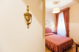 Hotel Due Torri (Rome, Vicolo del Leonetto, 29), hotel