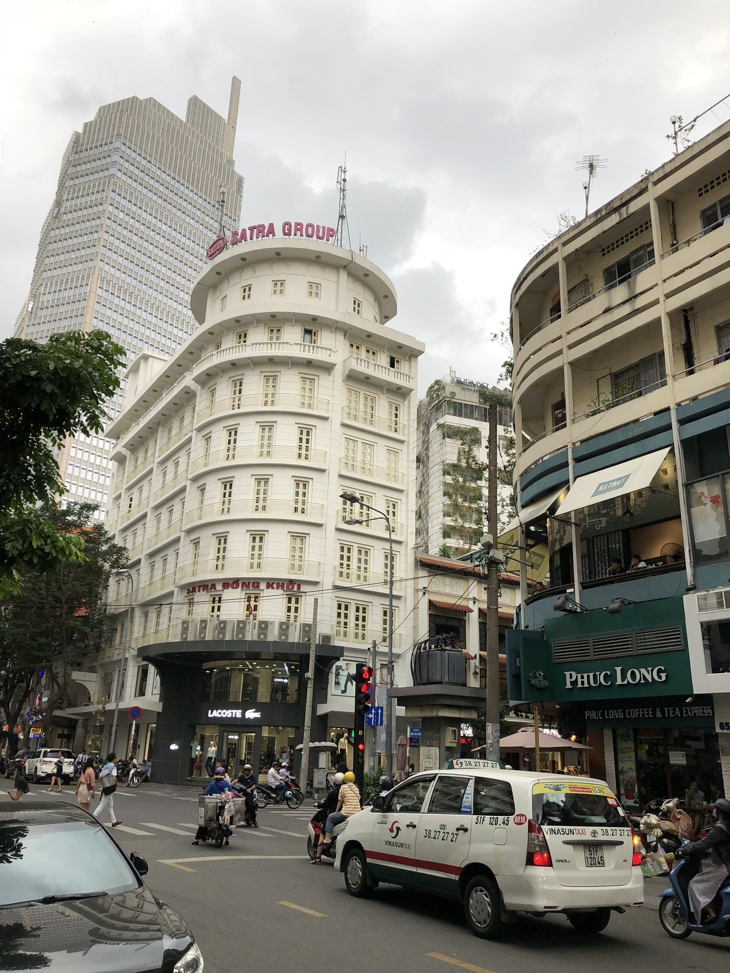 Фото отеля 1