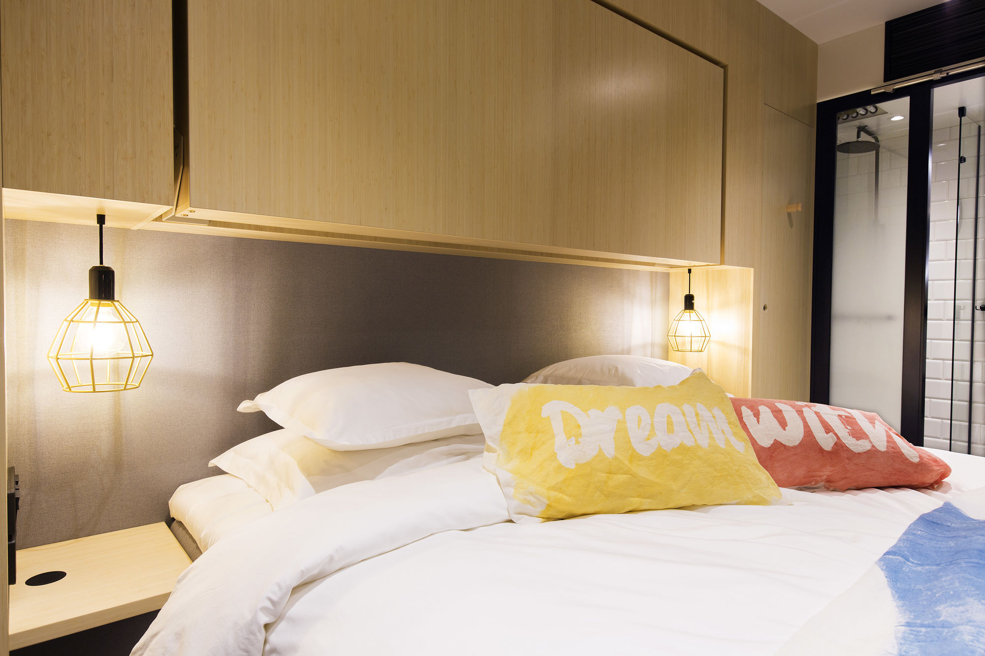 Фото Hotel With Urban Deli