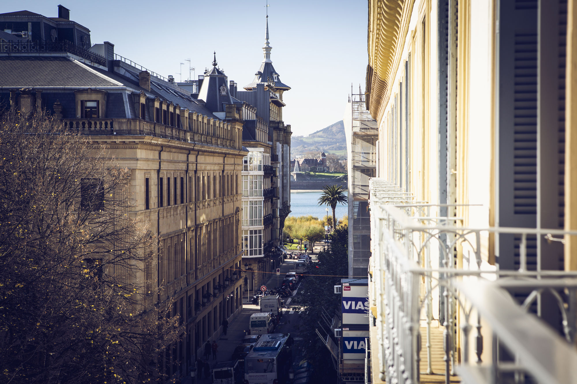 Фото Legazpi Doce Rooms & Suites