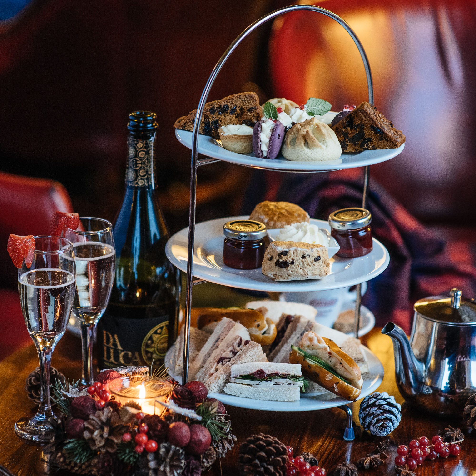 Фото Cornhill Castle Hotel