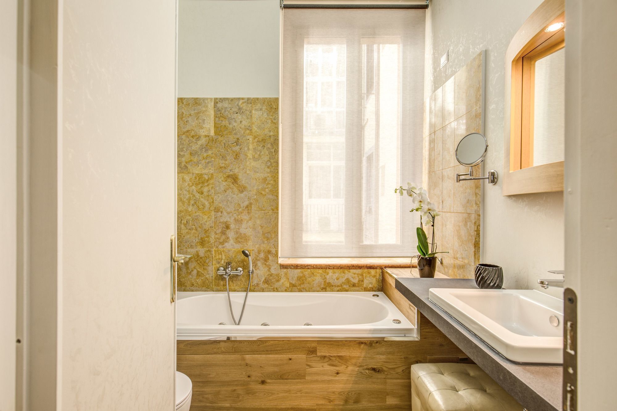 Фото Suite in Rome Veneto