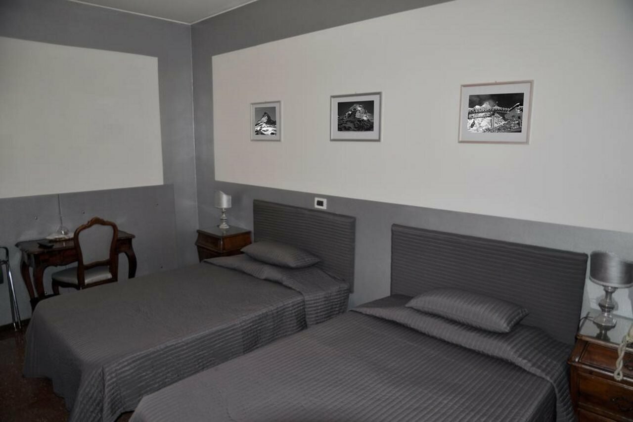 Фото Admiral Hotel