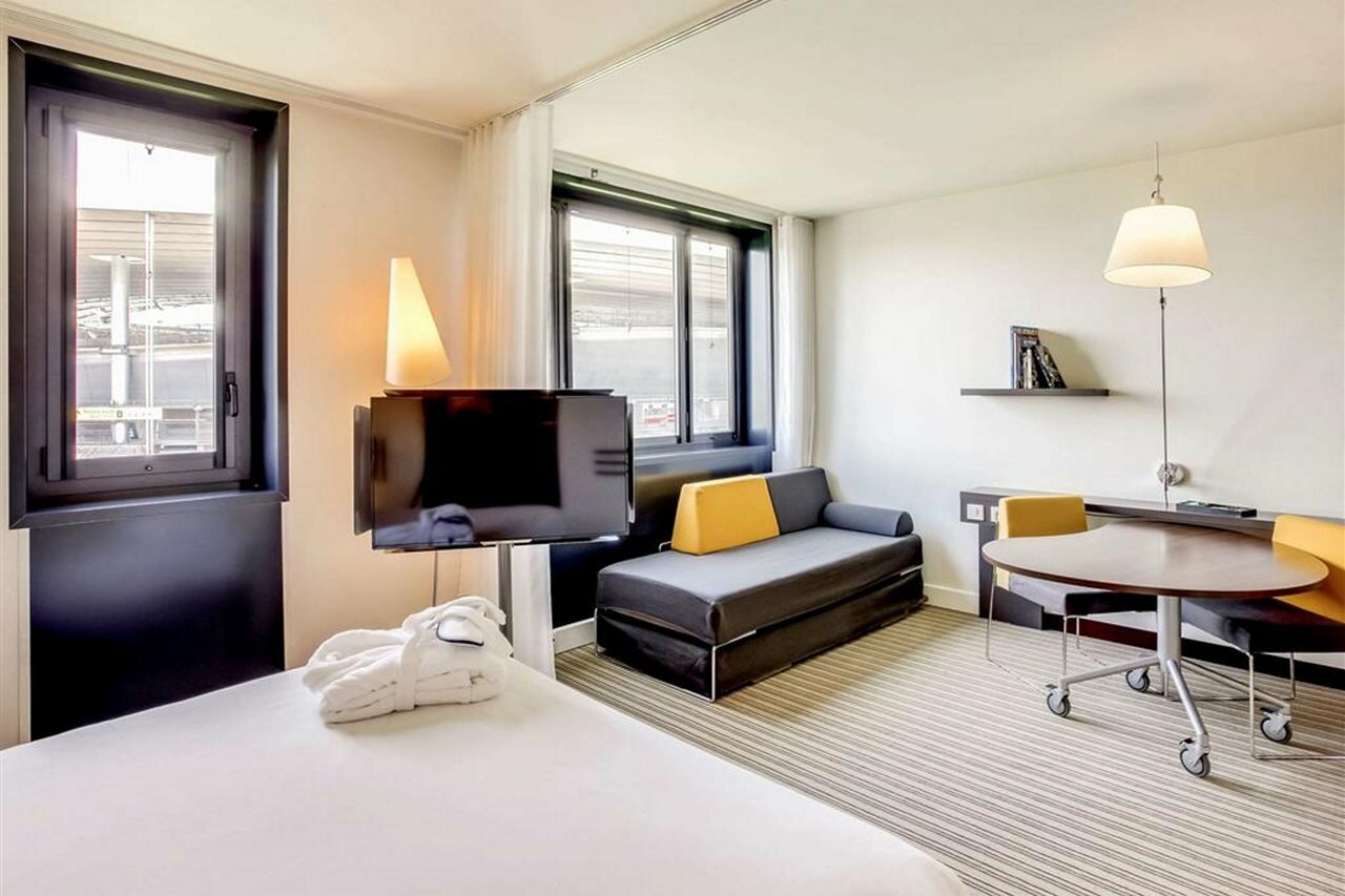 Фото отеля 2