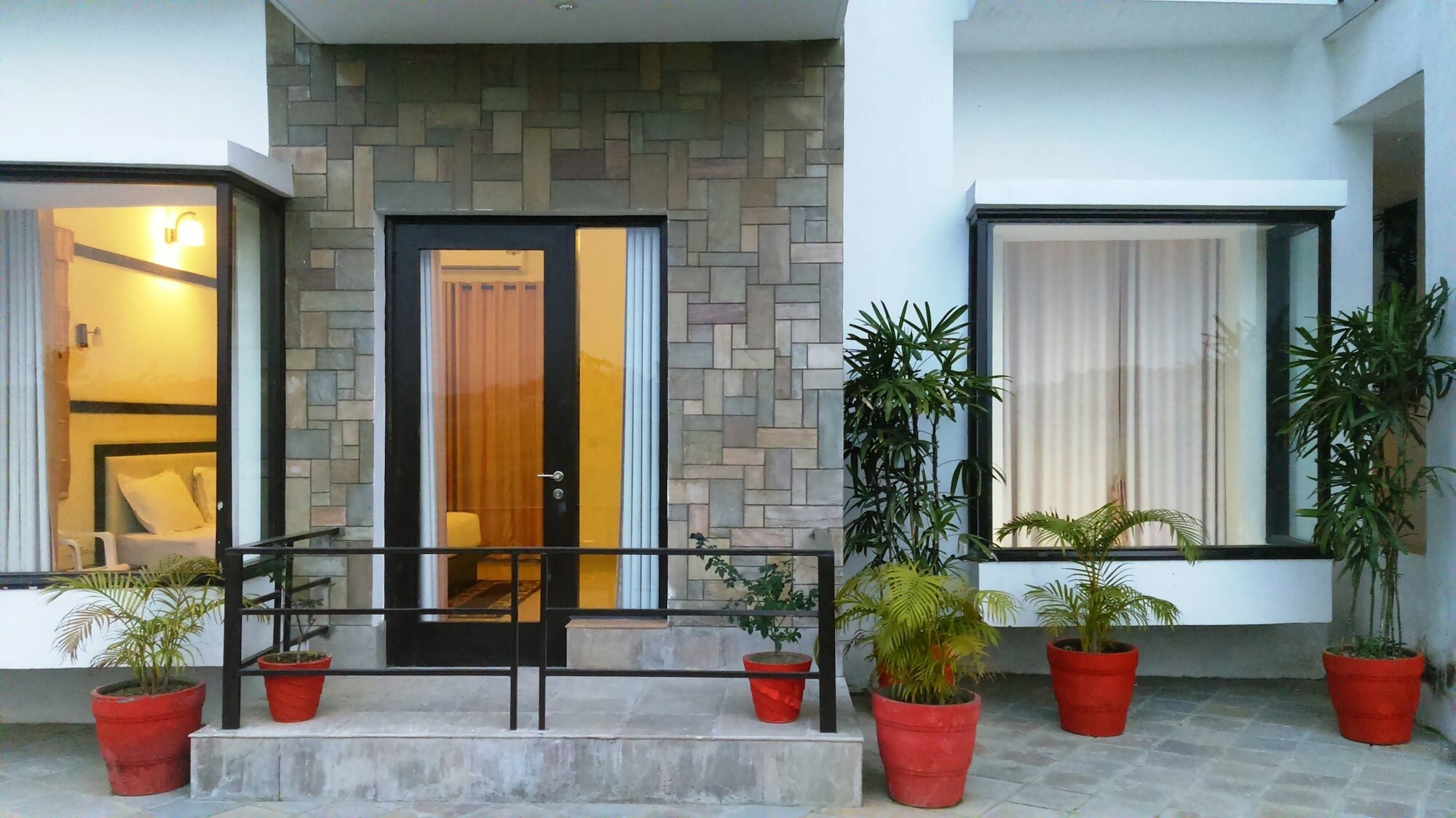 Фото Corbett Solitaire