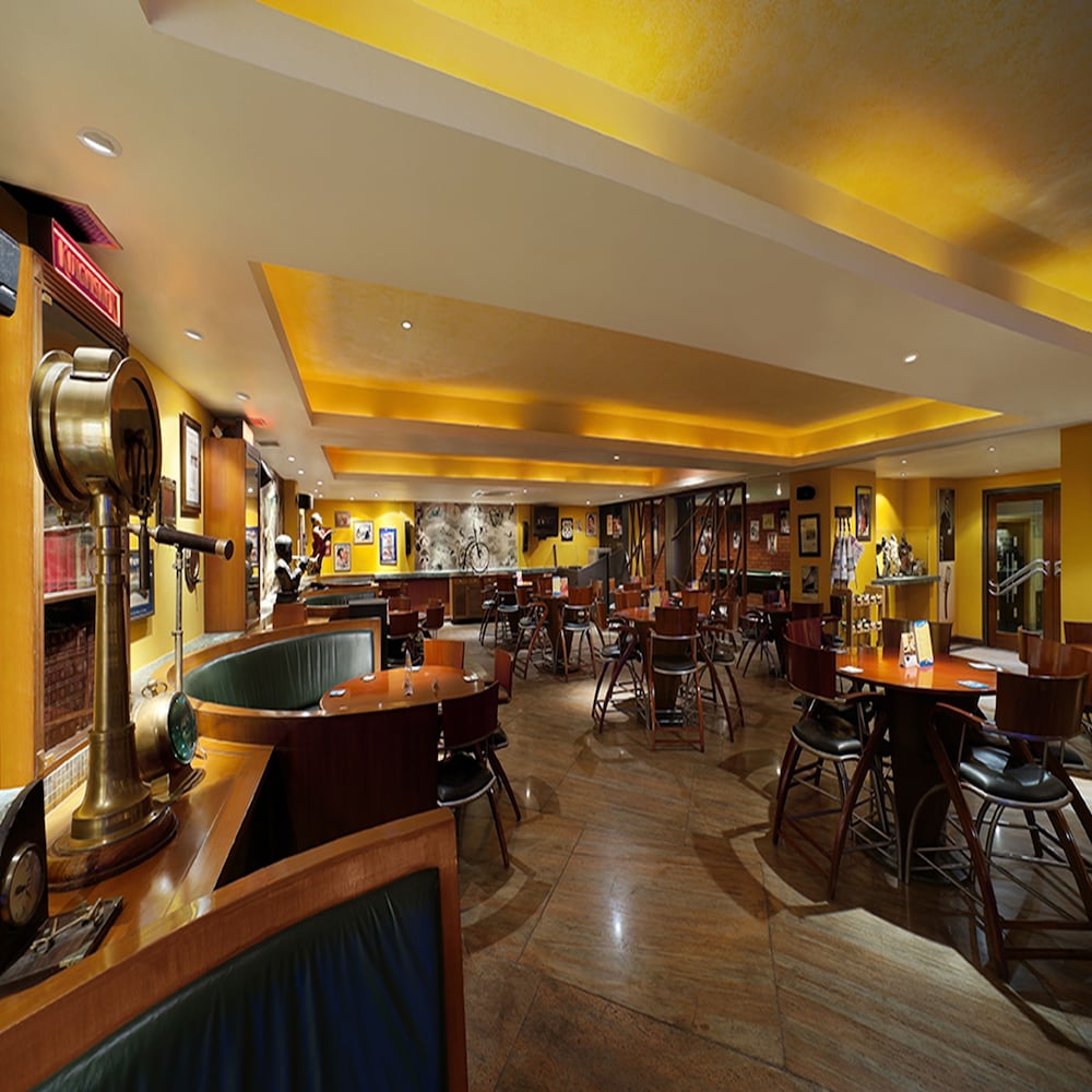 Фото Radha Regent