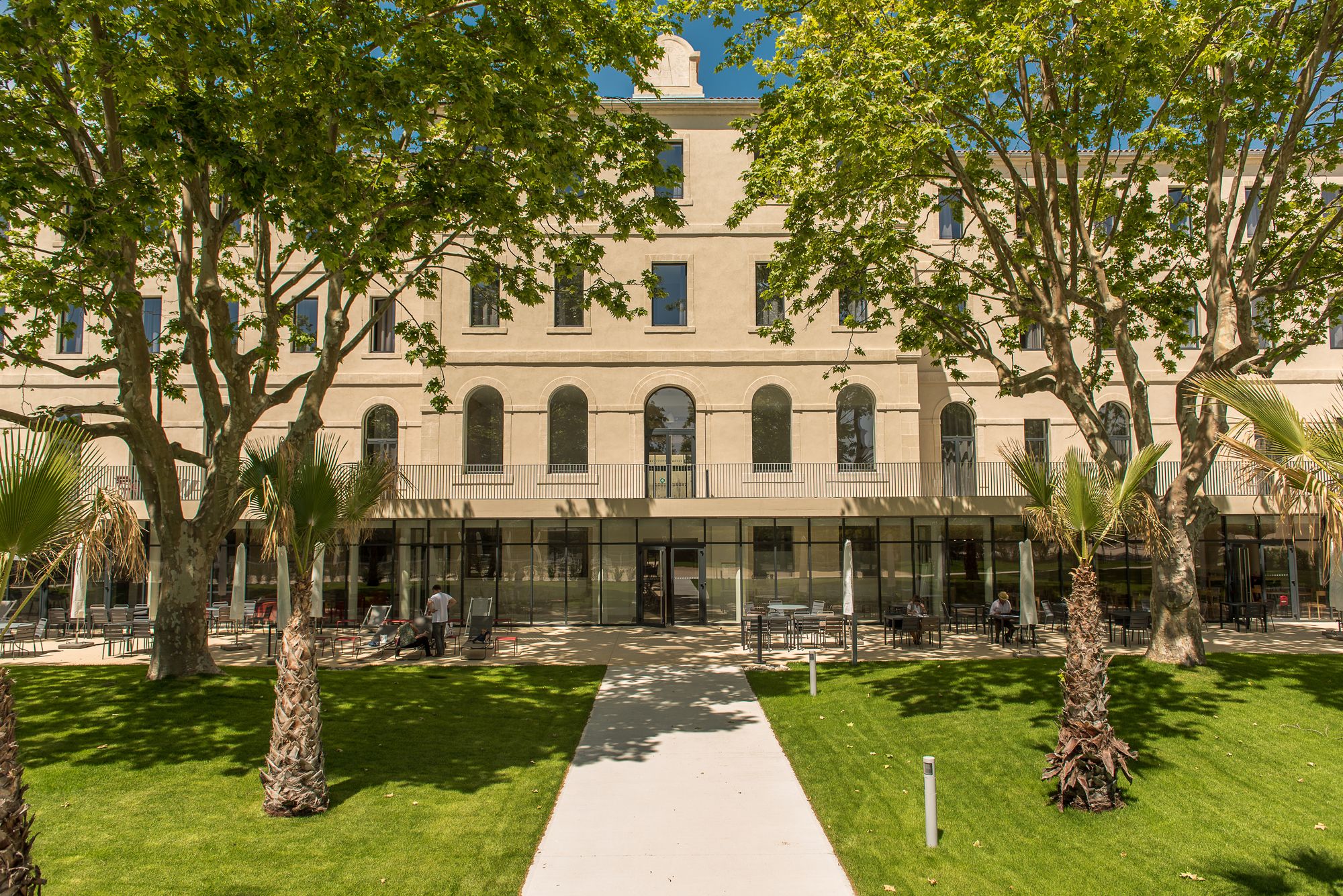 Фото отеля 1