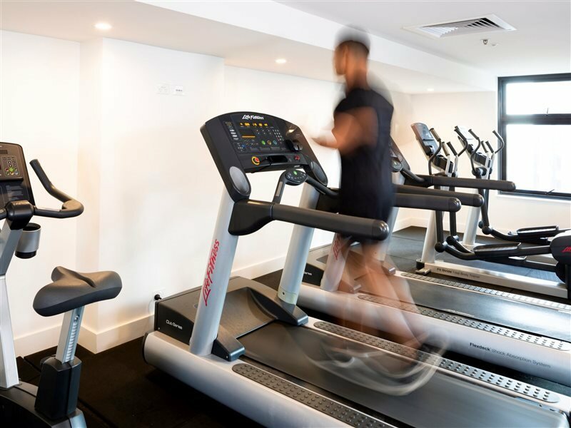 Фото Novotel Sydney International Airport Hotel