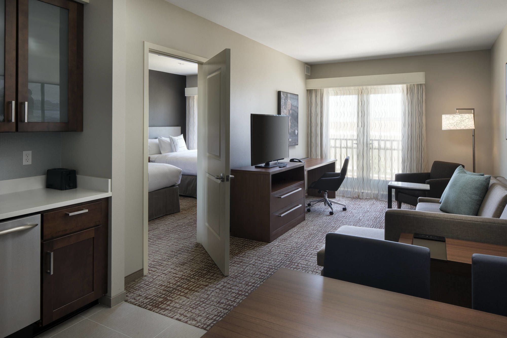 Фото Residence Inn by Marriott Redwood City San Carlos