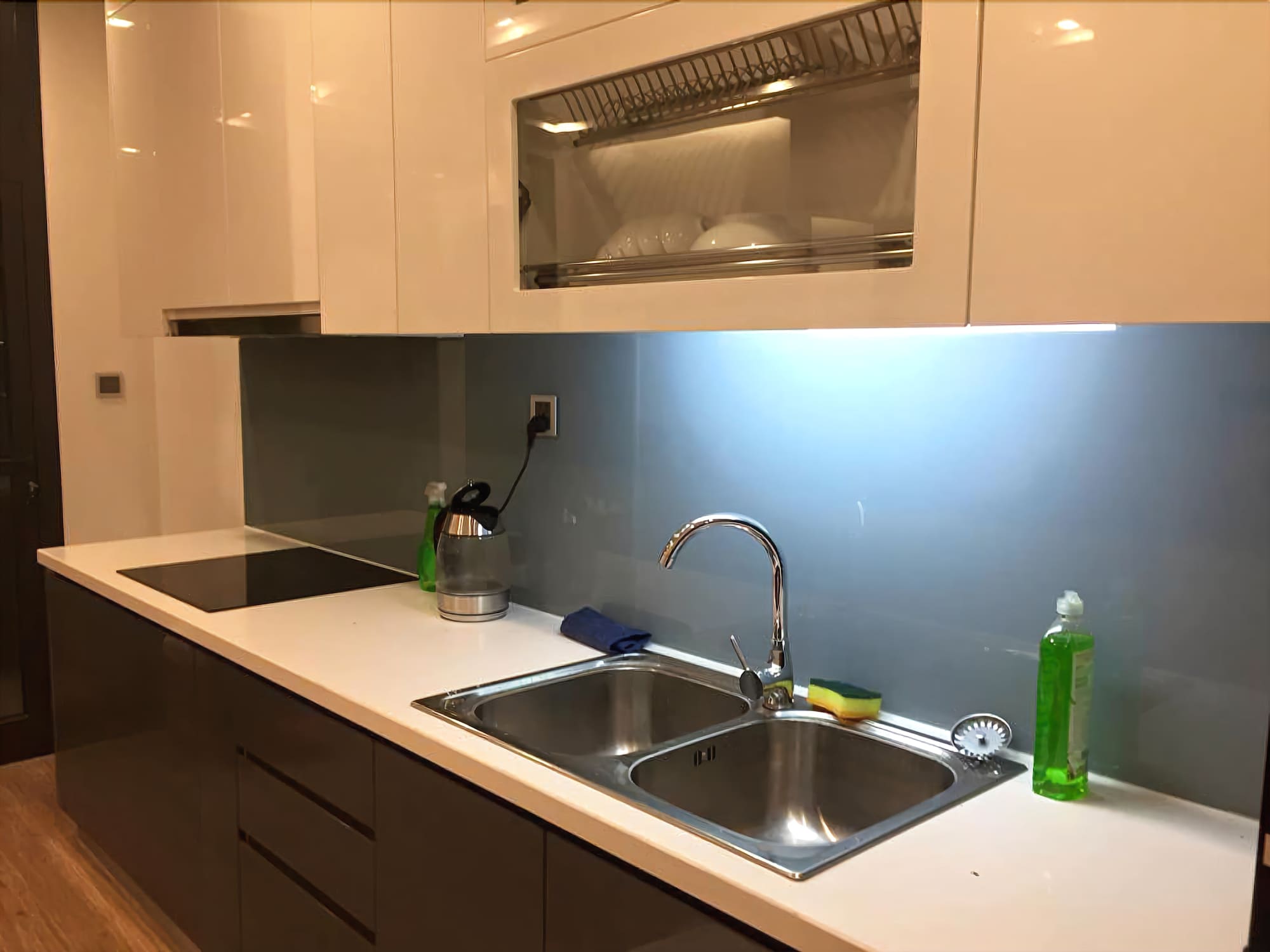 Фото Bayhomes Metropolis Serviced Apartment