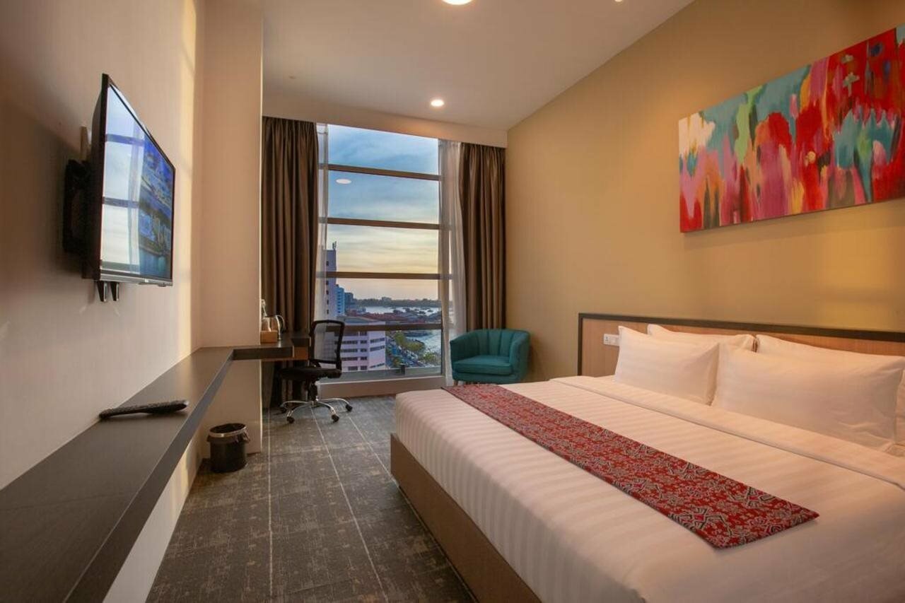 Фото Hotel 7 Suria