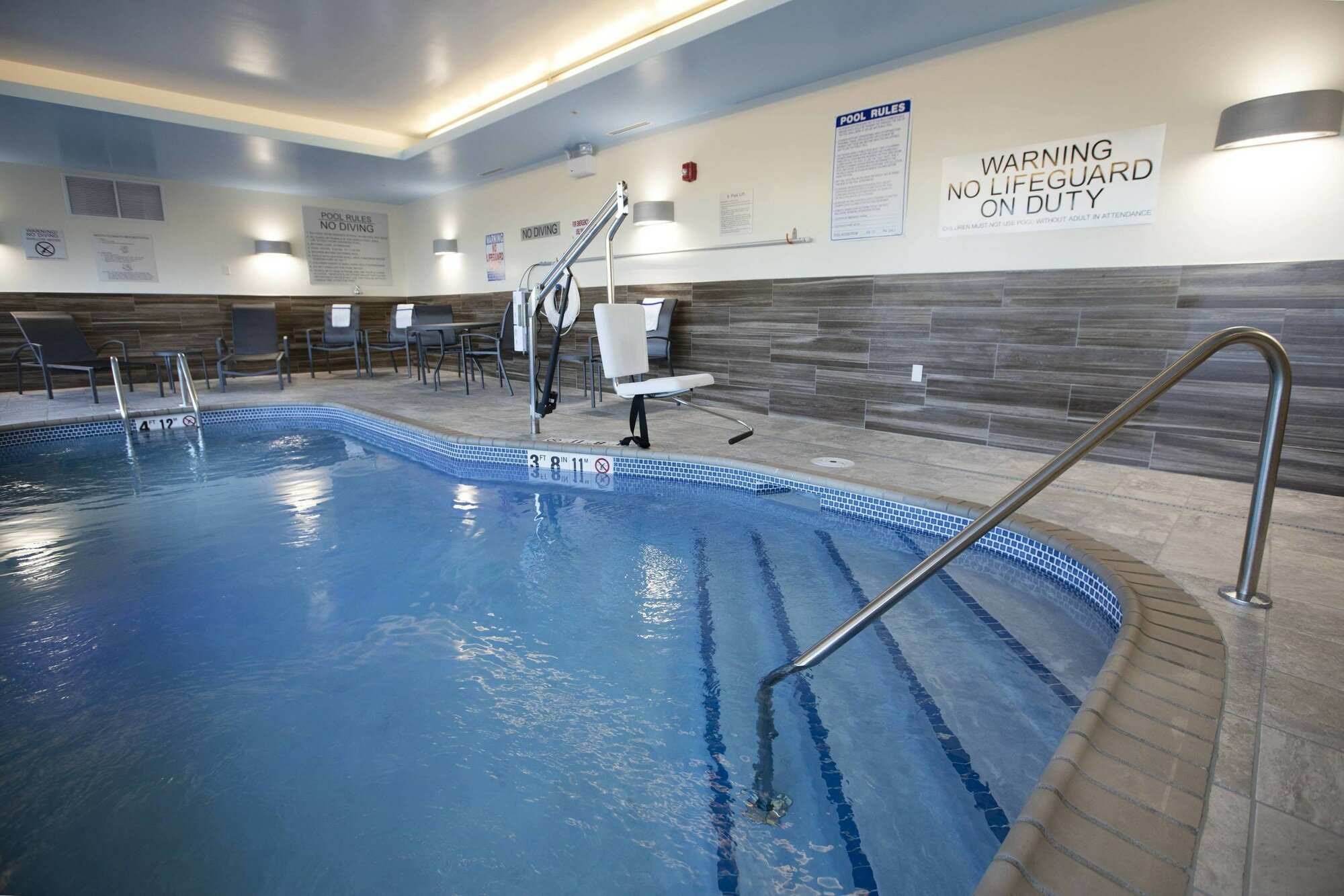 Фото Fairfield Inn & Suites by Marriott Detroit Lakes