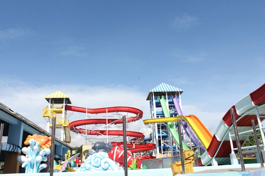 Hotel Eon Centennial Resort Hotel & Waterpark, Iloilo City, photo