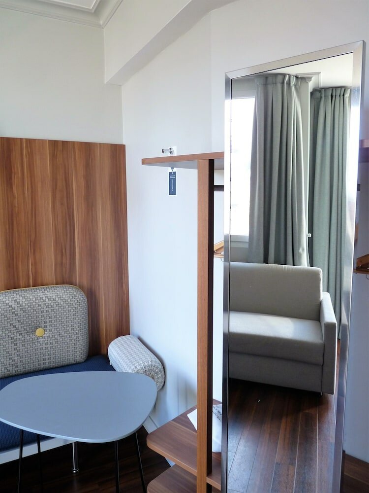 Фото Hotel Atrium by HappyCulture