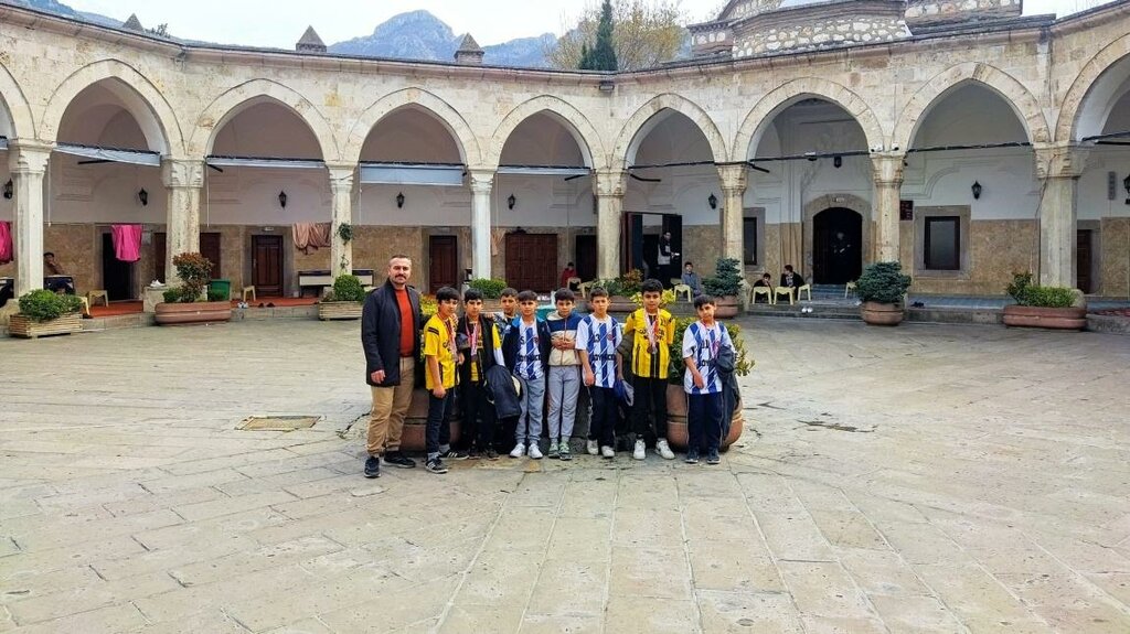 School Goynucek Imam Hatip Secondary School, Goynucek, photo