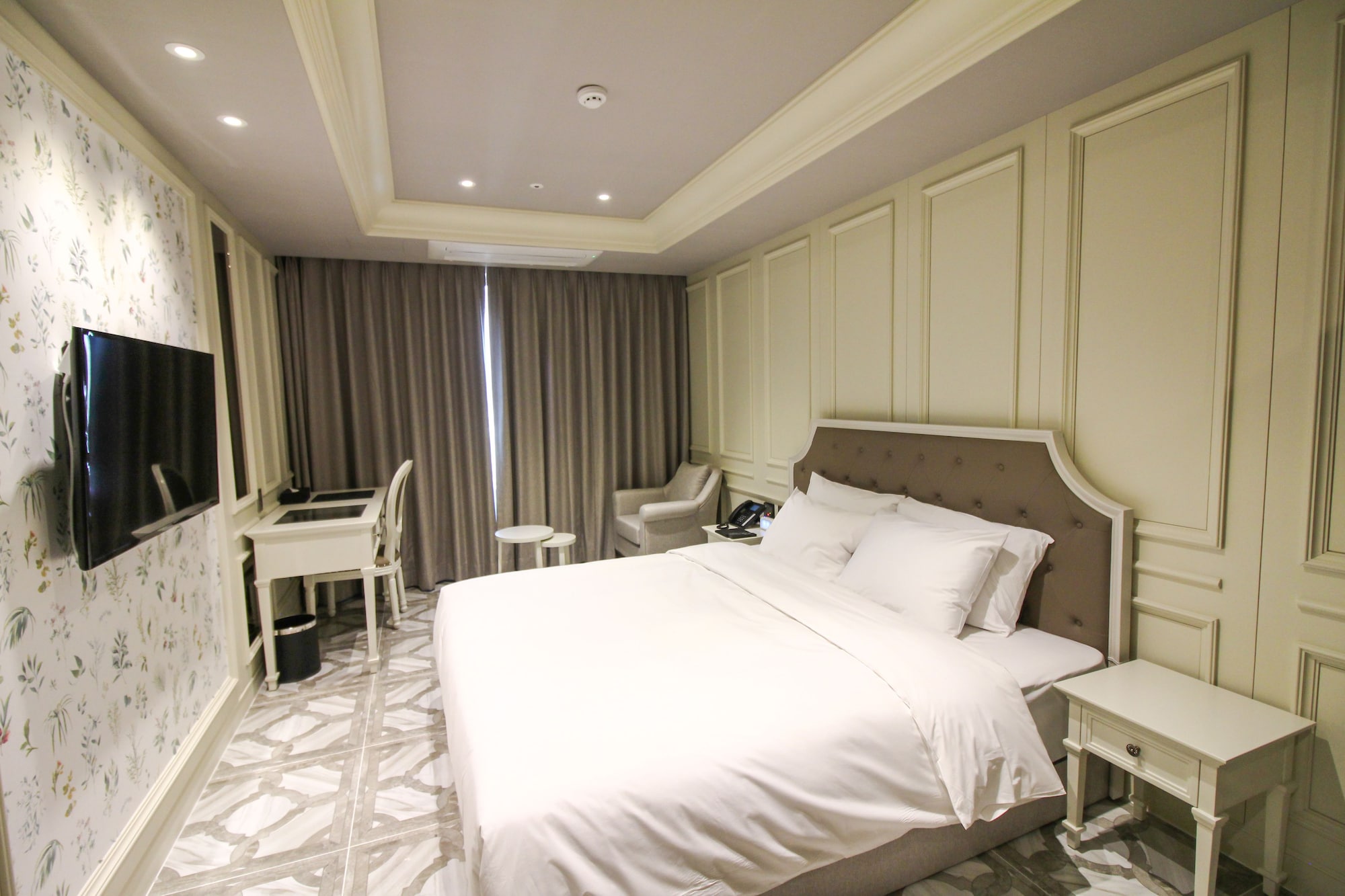 Фото Golden Tulip Ever Yongin