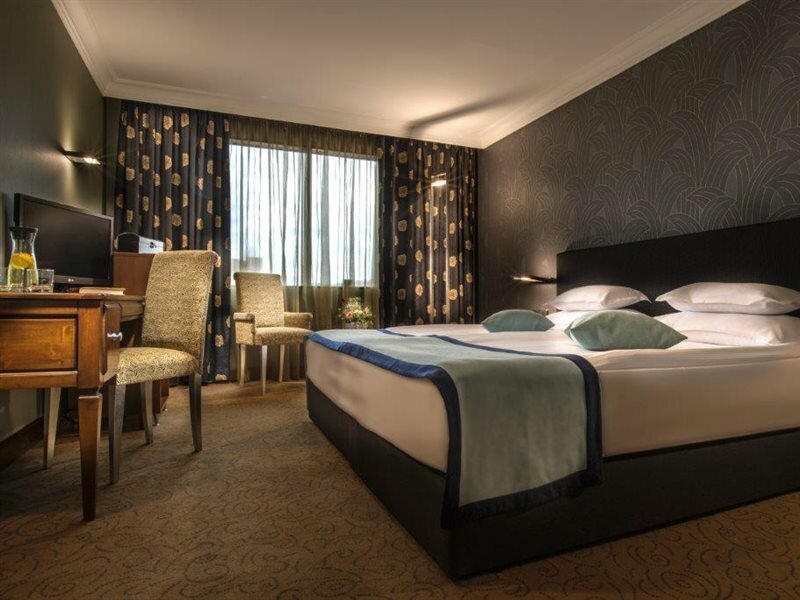 Фото Rosslyn Thracia Hotel