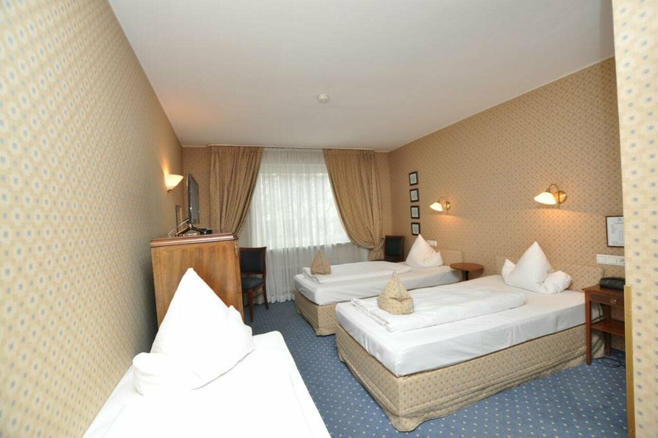 Фото Hotel Altmunchen by Blattl