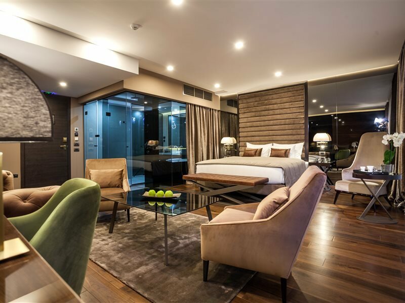 Фото Saint Ten Hotel