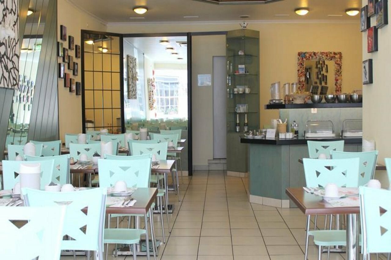 Фото Monopol Hotel